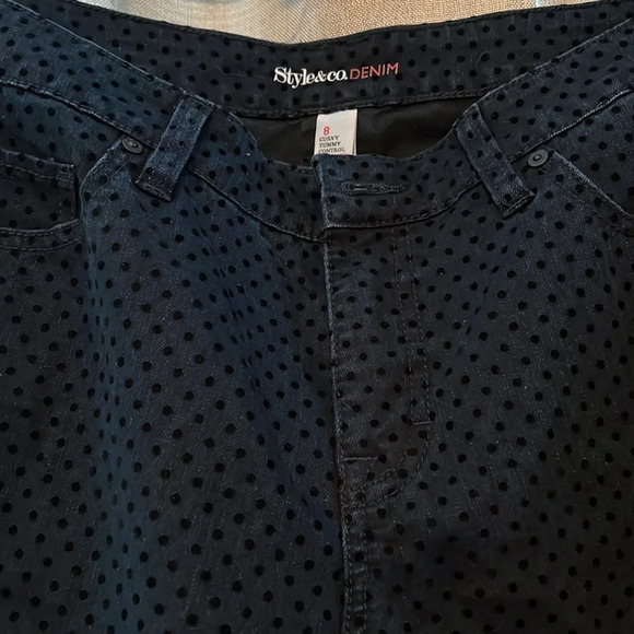 New without tags Macy’s style and Company jeans deep navy blue dotted Swiss - Picture 2 of 4